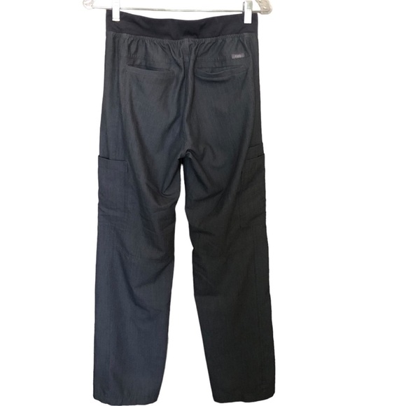 Figs Axim Cargo Scrub Pants - Picture 4 of 7